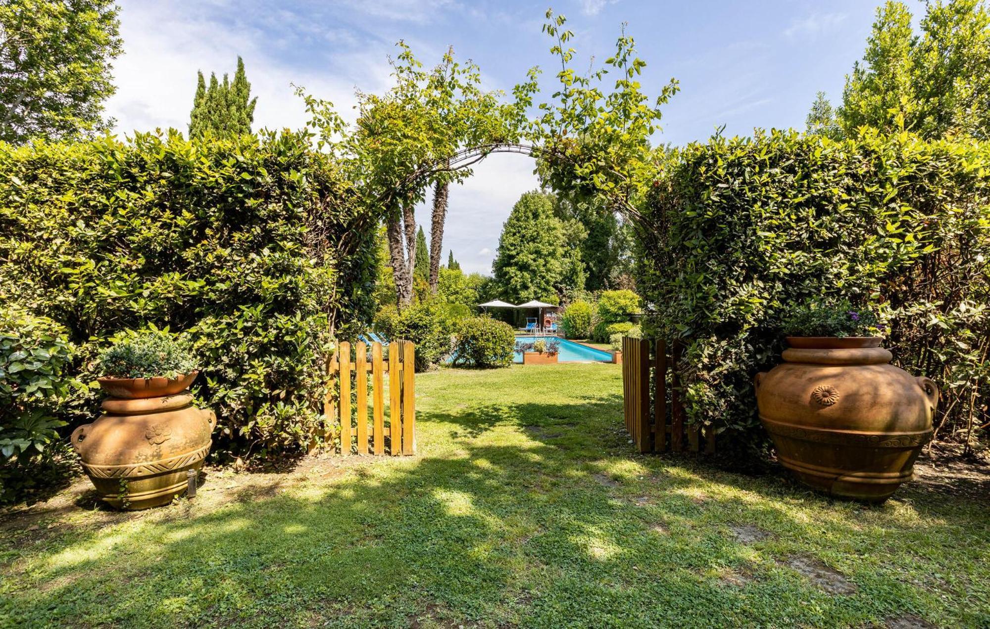 Villa Elena Pisa Buitenkant foto